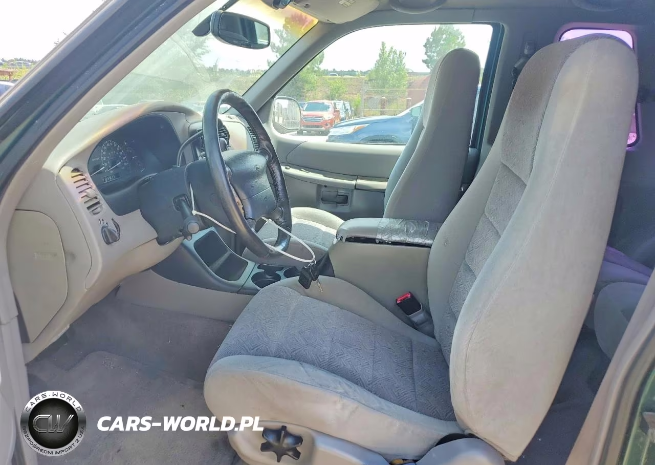 1999 Ford Explorer VIN:1FMYU24E5XUB02708 - 7