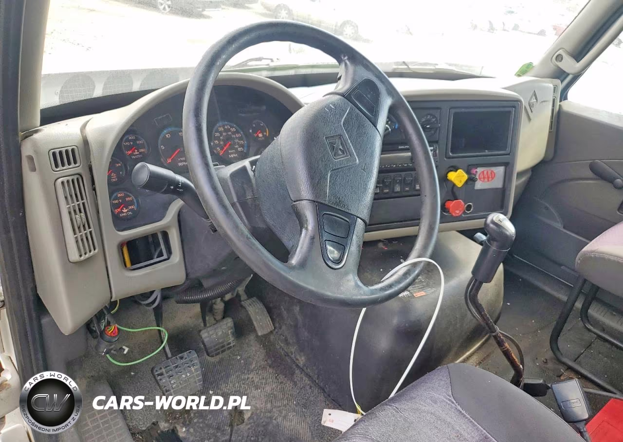 2015 International 8600 Semi Truck VIN:3HSHXSNR2FN569781 - 8