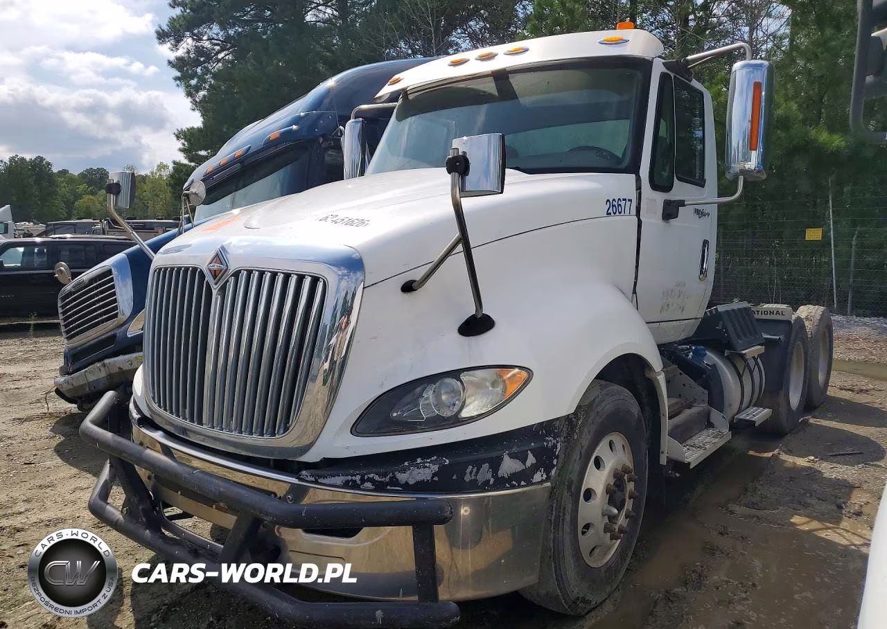 2015 International Prostar Semi Truck