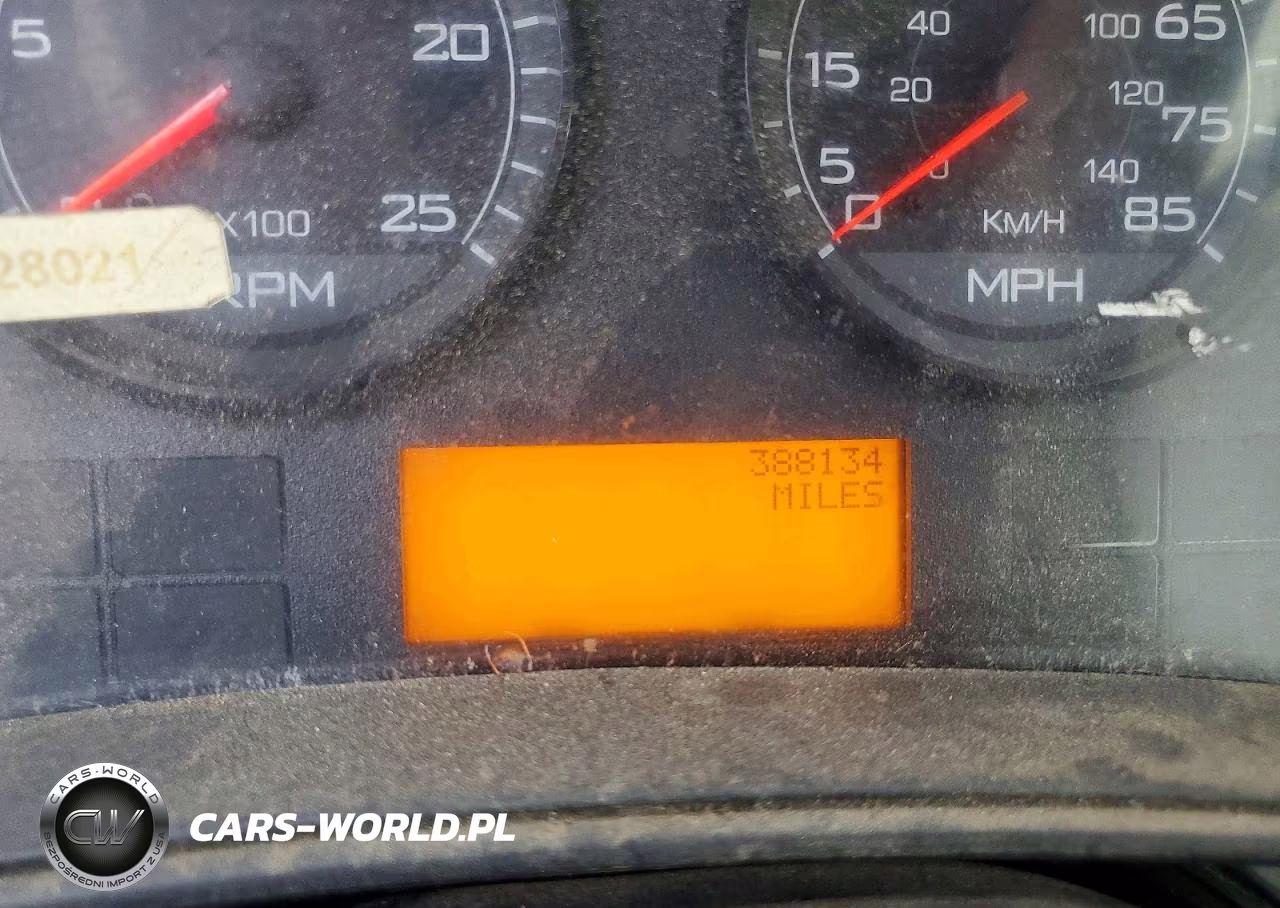 2015 International Prostar Semi Truck VIN:1HSDJSNRXFH038970 - 9