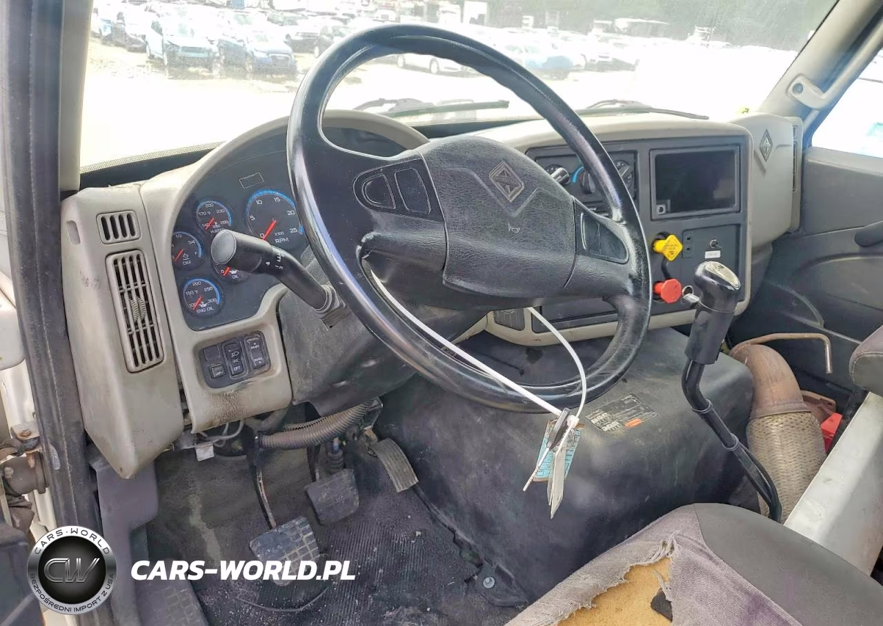2016 International 8600 Semi Truck VIN:3HSHXSNR6GN058978 - 8