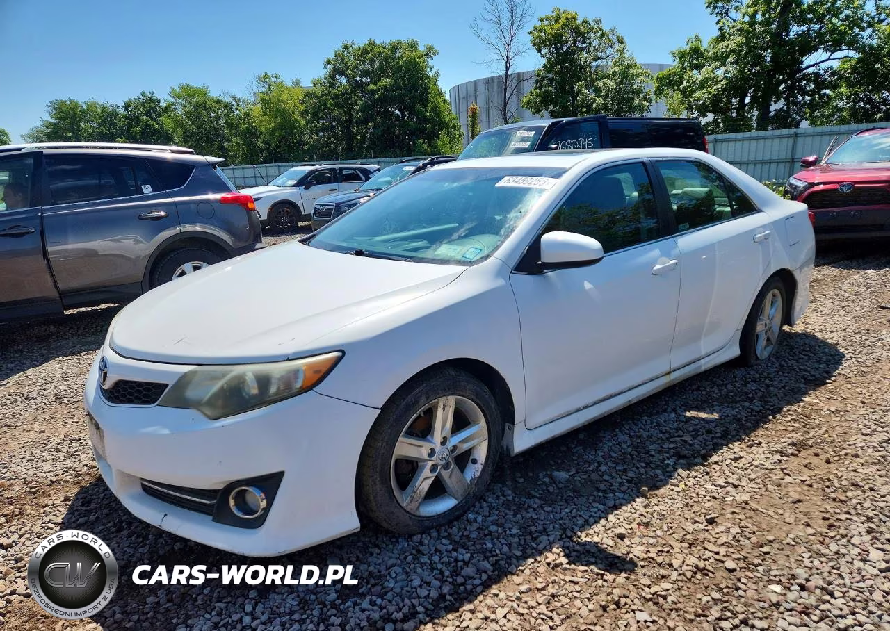 2012 Toyota Camry Se – zdjęcie 1 z 12