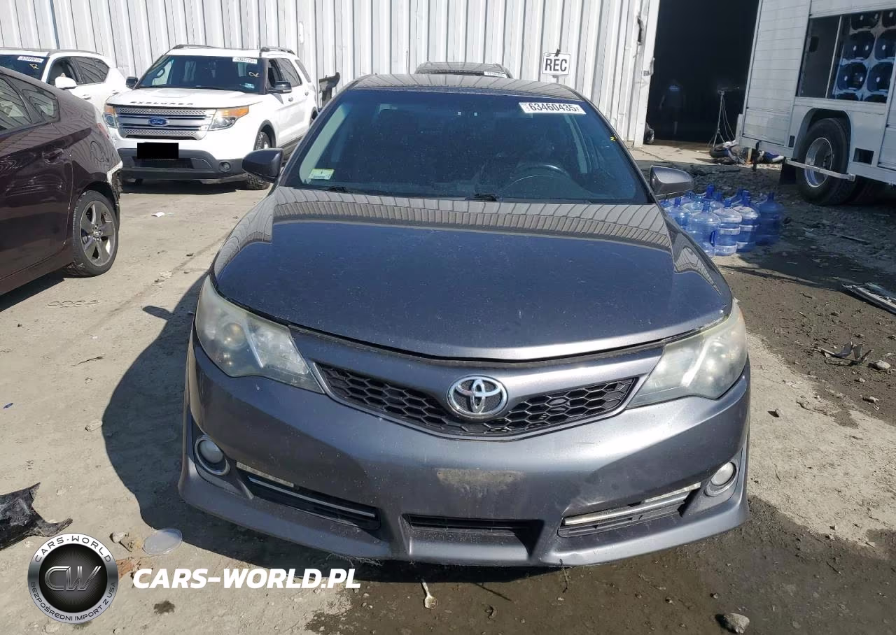 2014 Toyota Camry L VIN:4T1BF1FK2EU463579 - 5