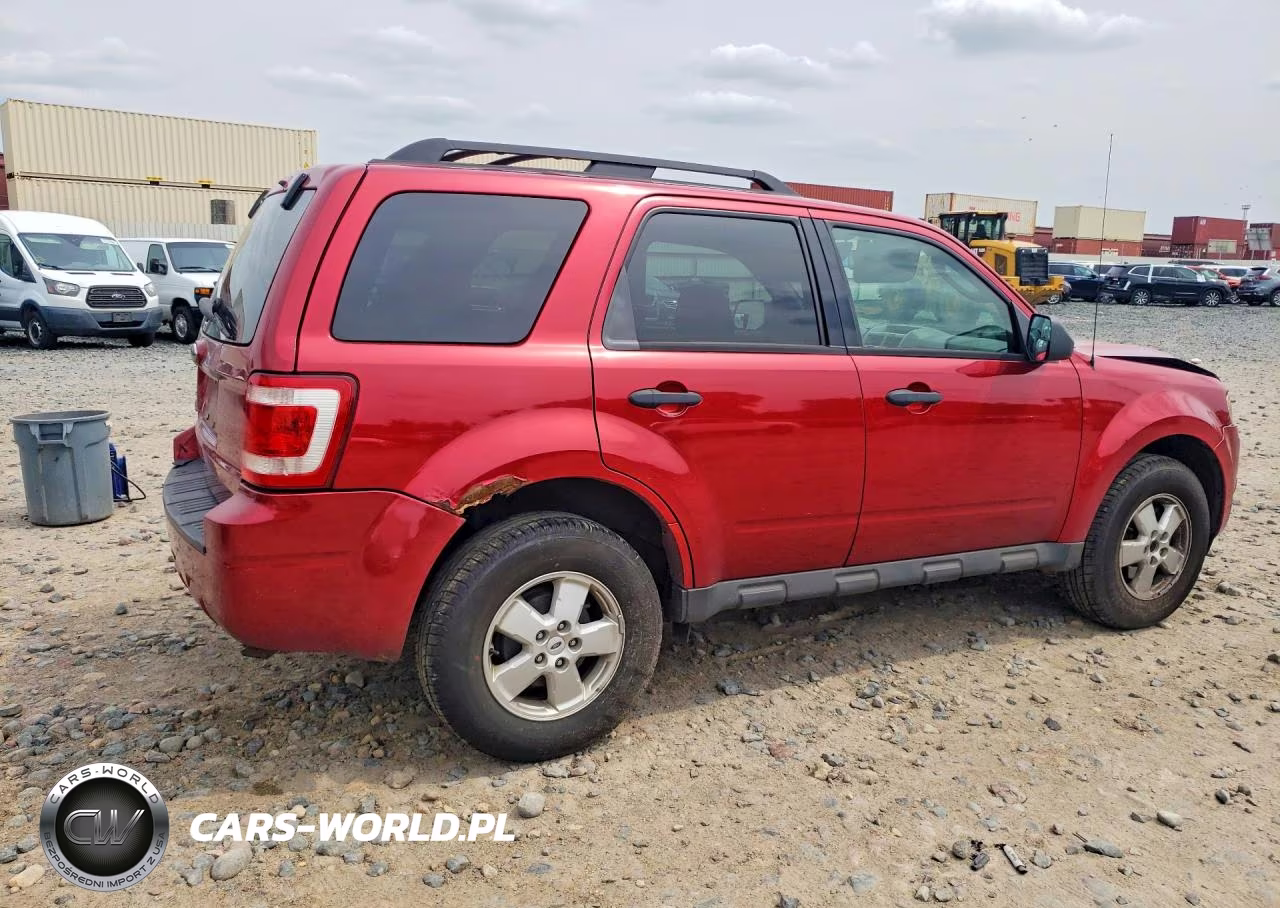 2009 Ford Escape Xlt VIN:1FMCU03769KA35925 - 3