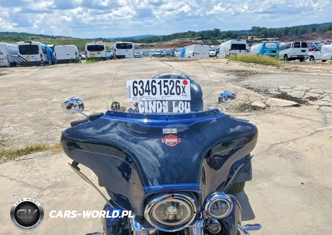 2013 Harley-Davidson Flhtcutg Tri Glide Ultra Classic VIN:1HD1MAM10DB855078 - 5