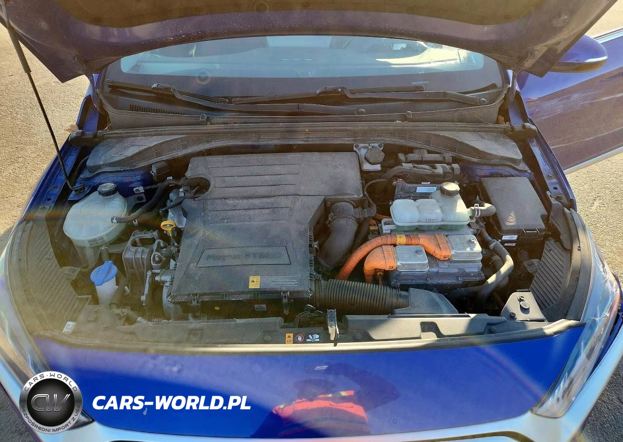 2020 Hyundai Ioniq Plug-In Hybrid Sel VIN:KMHC75LD6LU224936 - 11