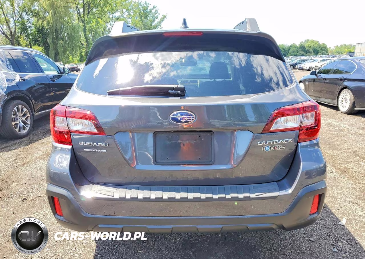 2018 Subaru Outback 2.5I Premium VIN:4S4BSAHC9J3327323 - 6