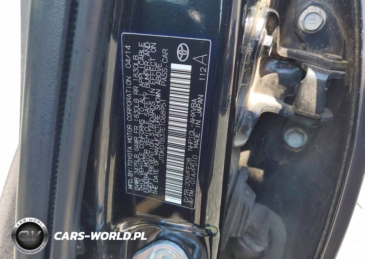 2014 Toyota Prius C One VIN:JTDKDTB37E1068951 - 12
