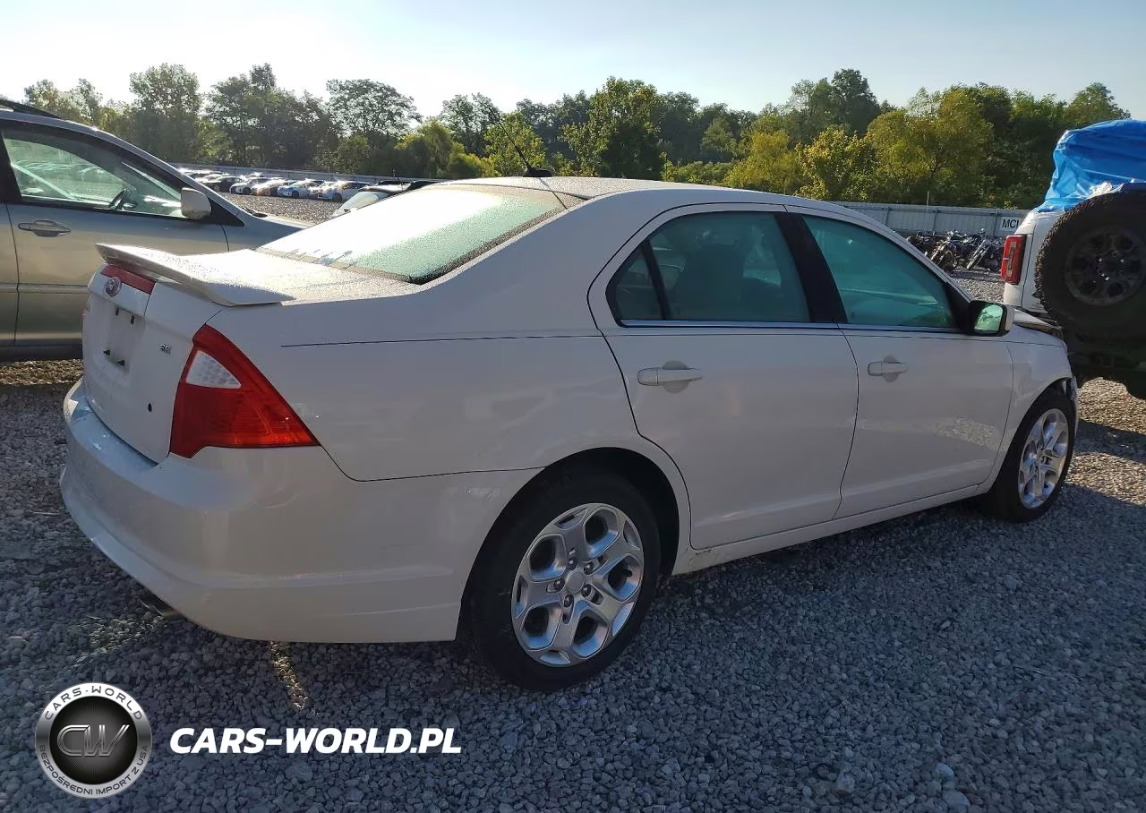 2010 Ford Fusion Se VIN:3FAHP0HA7AR376732 - 3