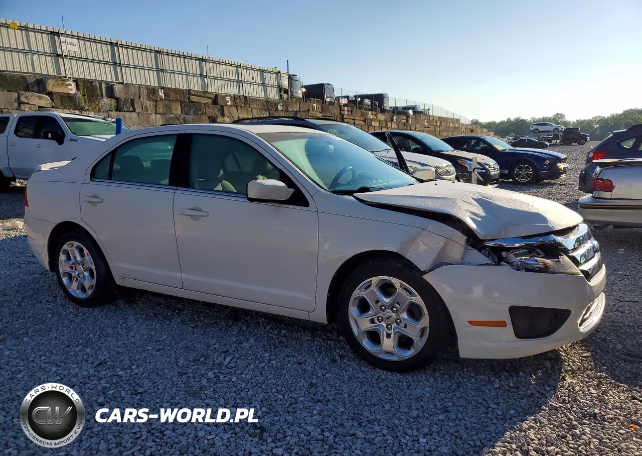 2010 Ford Fusion Se VIN:3FAHP0HA7AR376732 - 4
