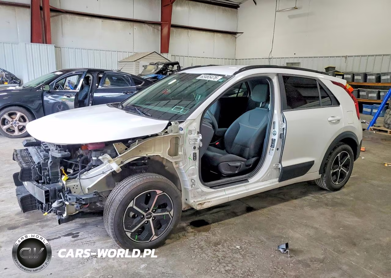 2024 Kia Niro Lx VIN:KNDCP3LE0R5183868 - 1