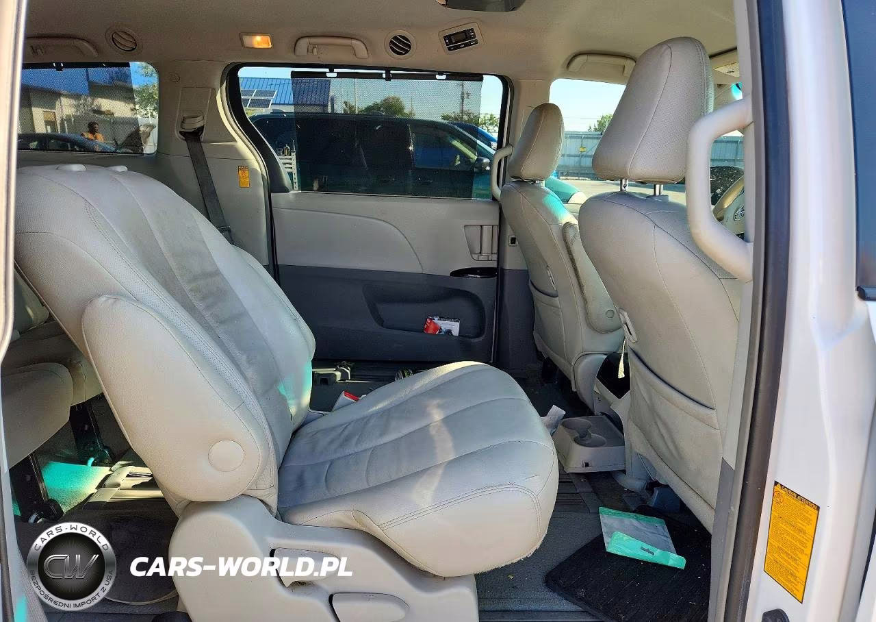 2013 Toyota Sienna Le VIN:5TDKK3DC6DS399640 - 10
