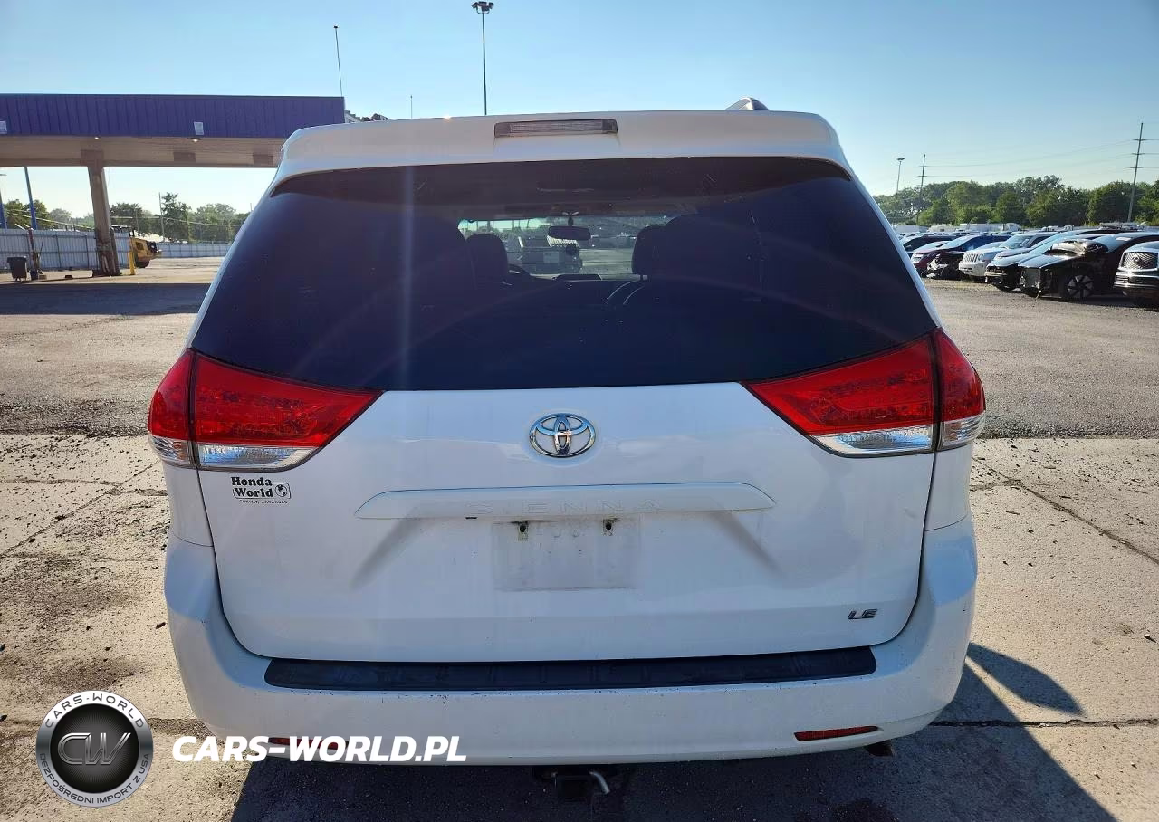 2013 Toyota Sienna Le VIN:5TDKK3DC6DS399640 - 6