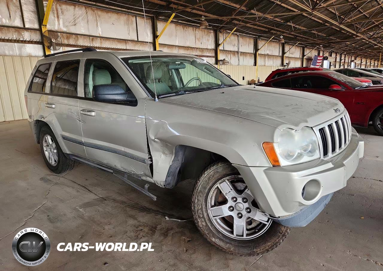 2007 Jeep Grand Cherokee Laredo VIN:1J8GS48K77C560802 - 4