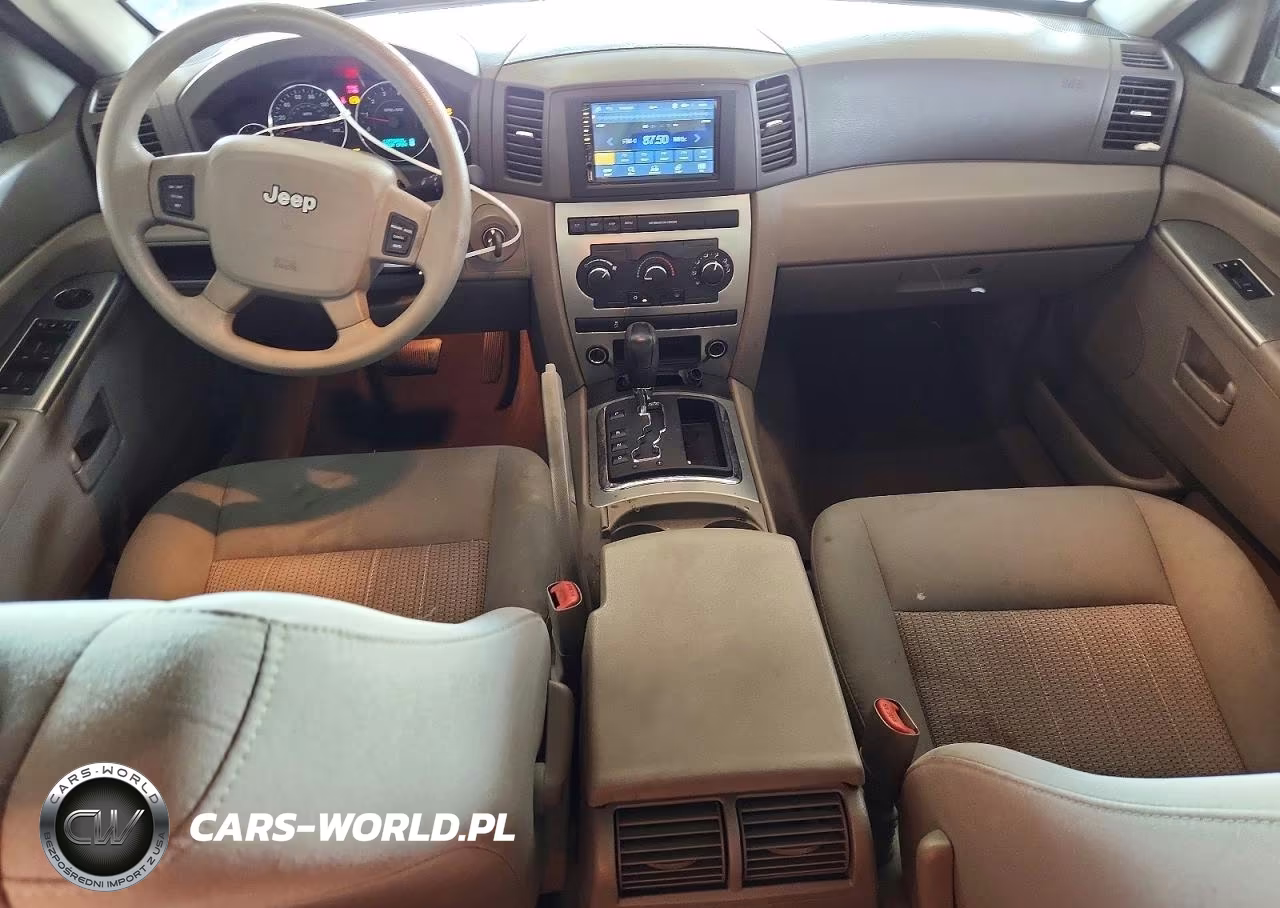 2007 Jeep Grand Cherokee Laredo VIN:1J8GS48K77C560802 - 8