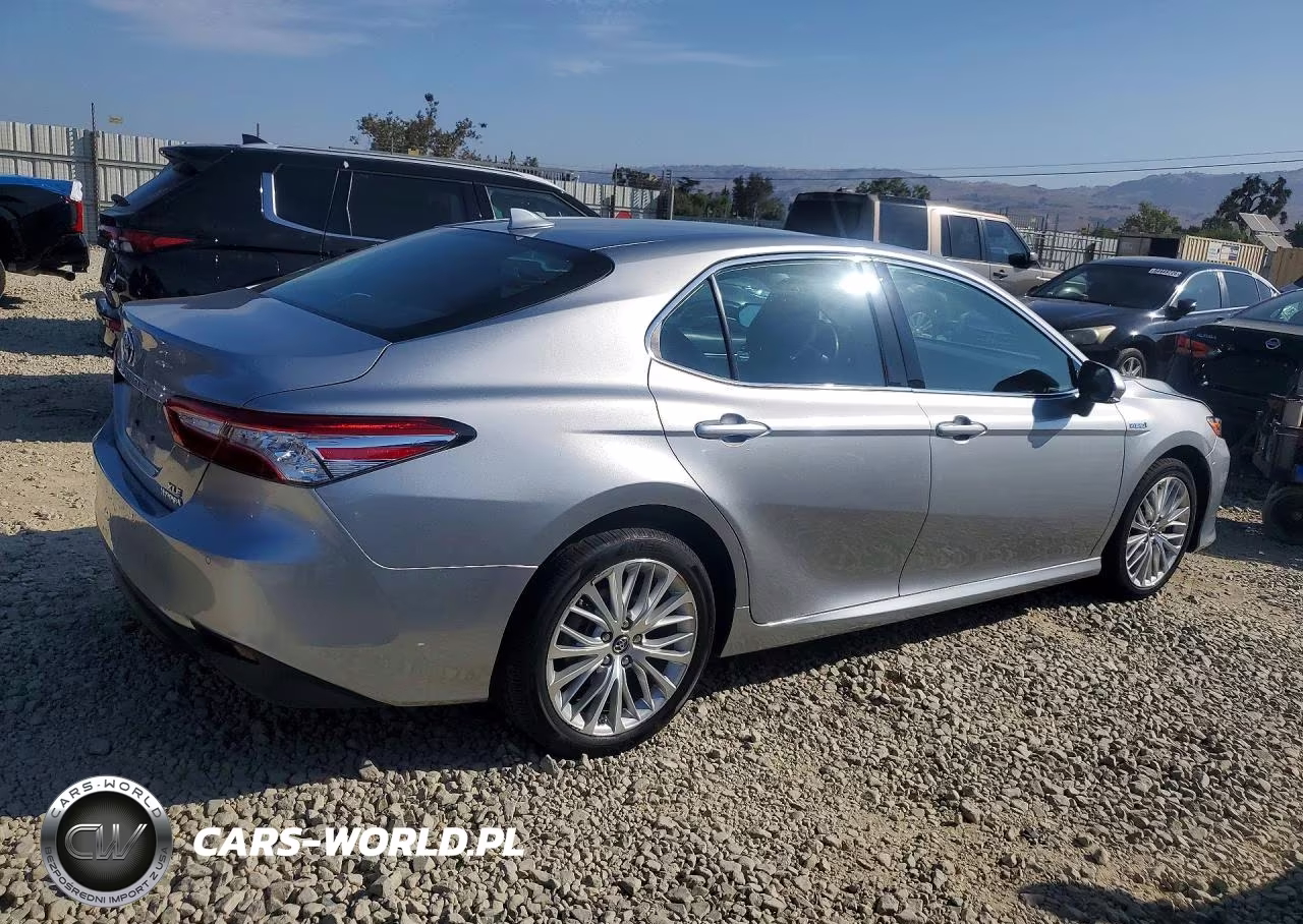2019 Toyota Camry Hybrid Xle VIN:4T1B21HK1KU517605 - 3
