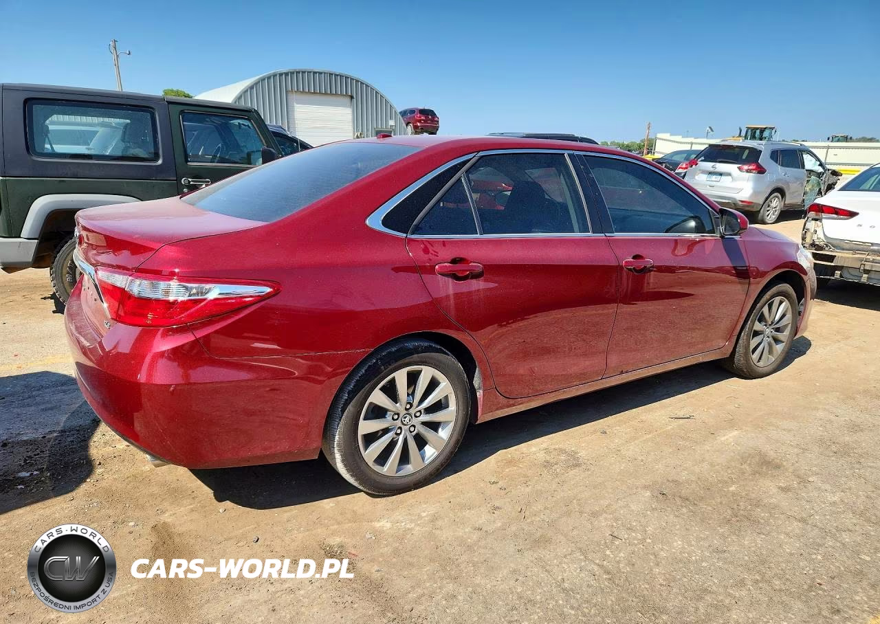 2017 Toyota Camry Xle VIN:4T1BF1FK7HU711765 - 3