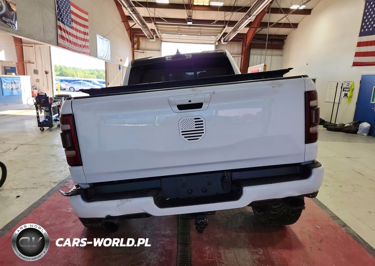 2020 Ram 1500 Laramie VIN:1C6SRFJT9LN189465 - 6