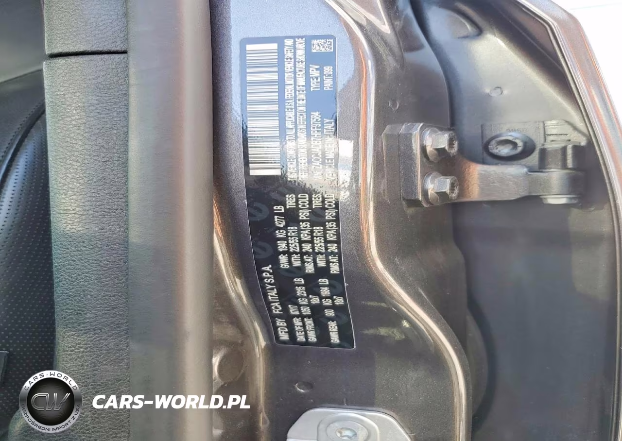 2017 Jeep Renegade Limited VIN:ZACCJADB7HPF97584 - 13