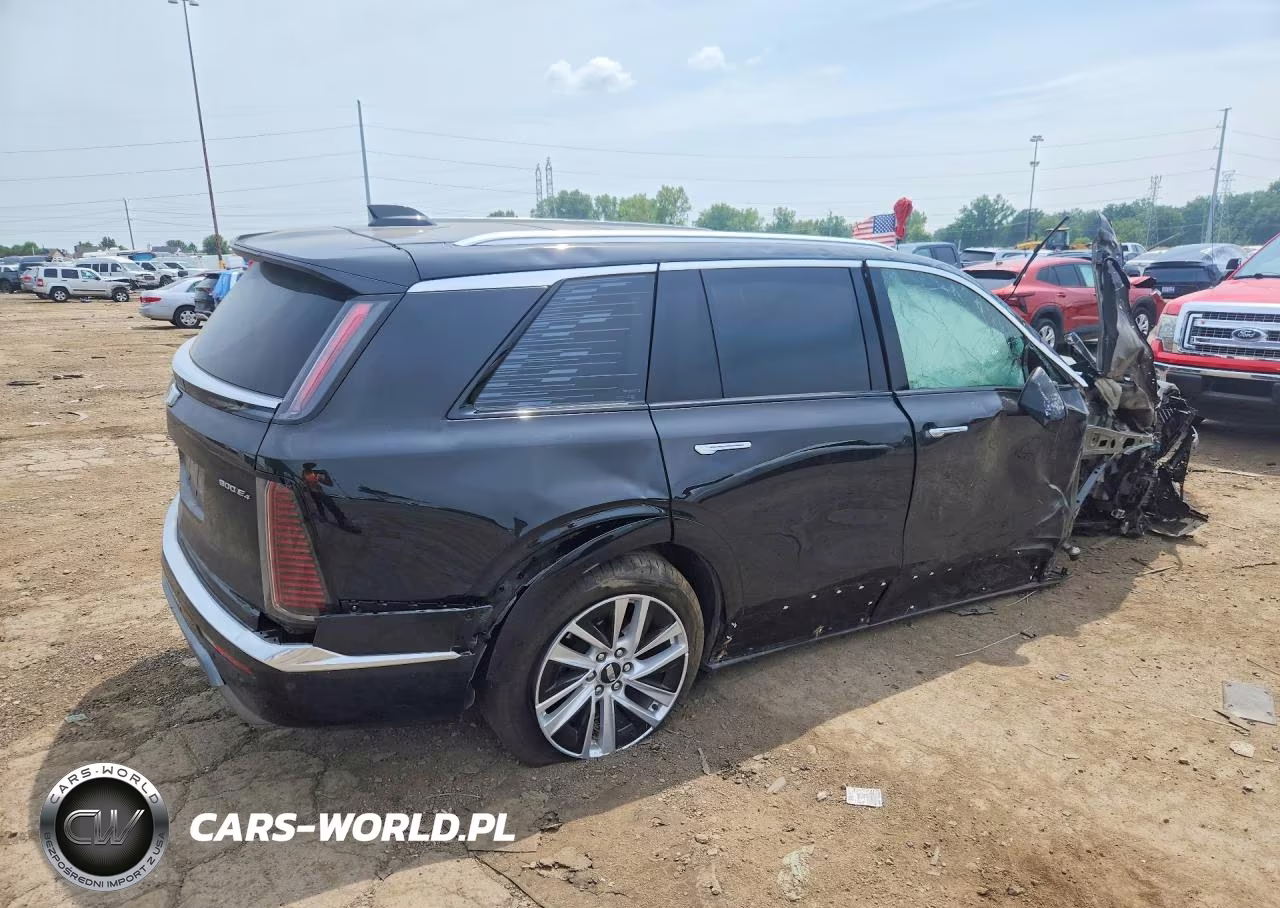2026 Cadillac Vistiq Luxury VIN:1GYC3KML0TZ702933 - 3