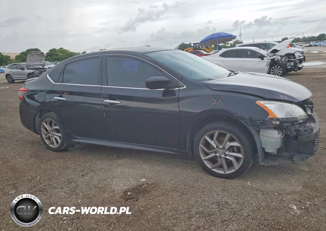 2014 Nissan Sentra Sr VIN:3N1AB7AP6EY301598 - 4
