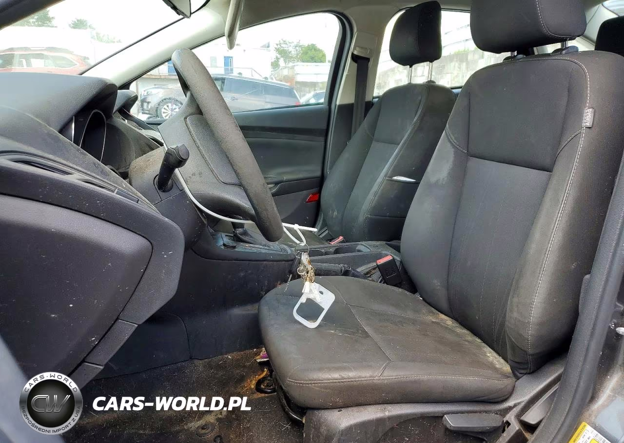 2018 Ford Focus S VIN:1FADP3E23JL301392 - 7