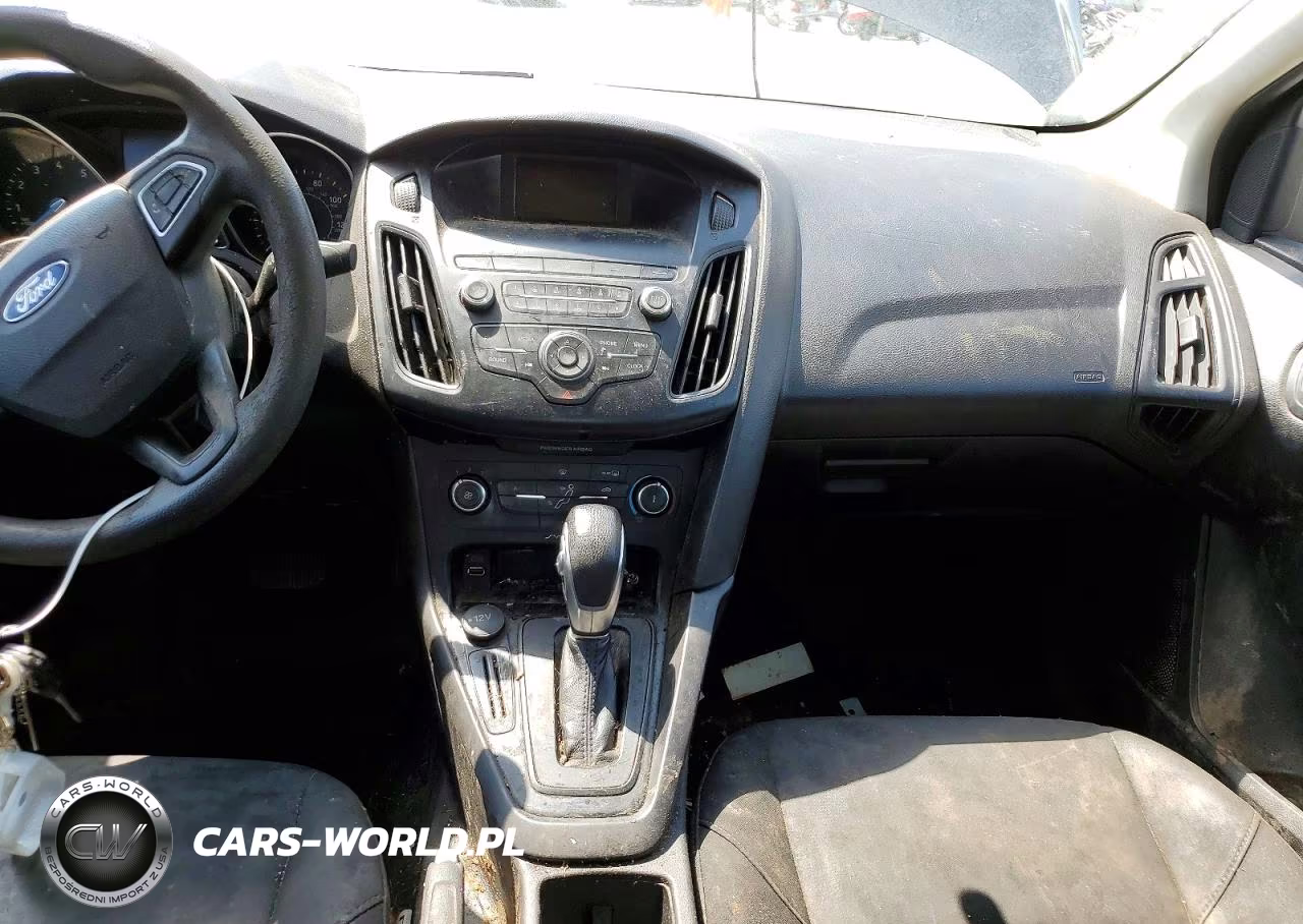 2018 Ford Focus S VIN:1FADP3E23JL301392 - 8