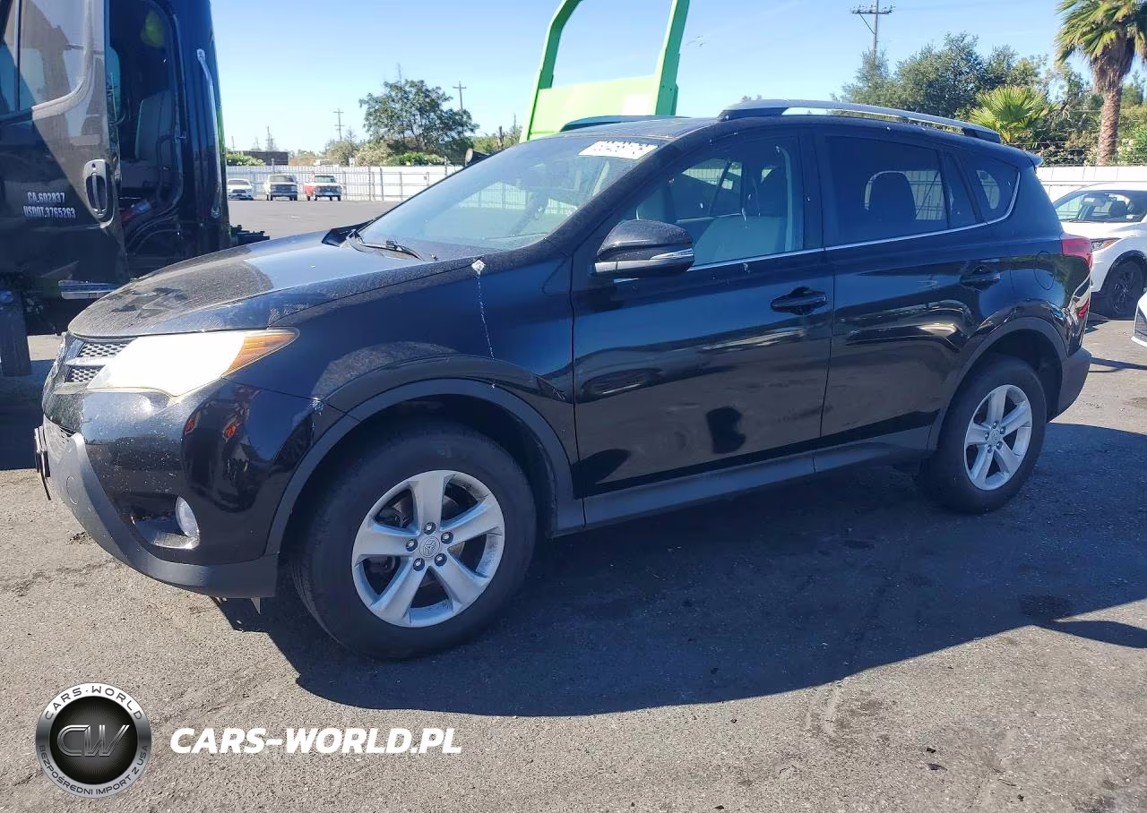 2013 Toyota Rav4 Xle VIN:2T3RFREV2DW074617 - 1