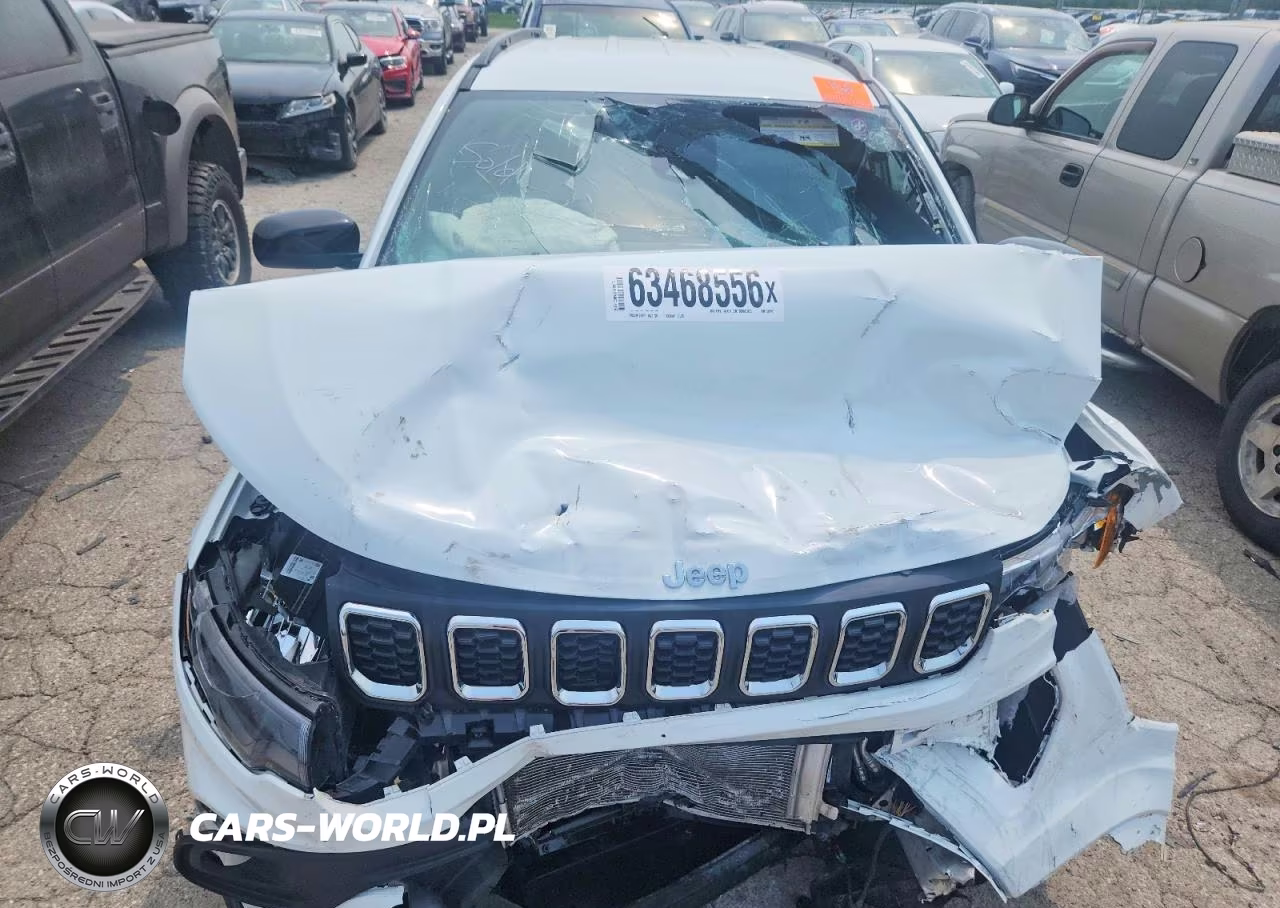2025 Jeep Compass Latitude VIN:3C4NJDBN2ST592977 - 12