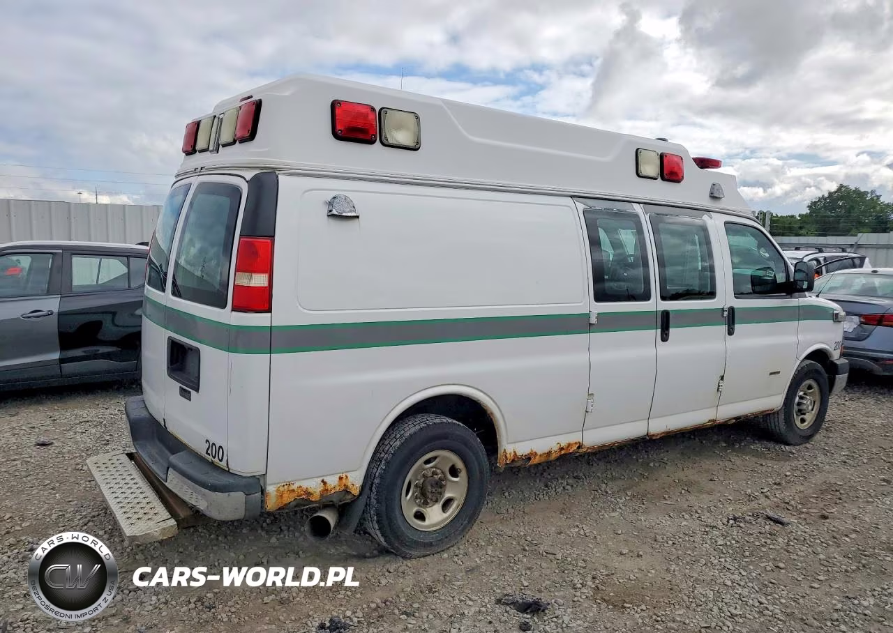 2011 Chevrolet Express G3500 VIN:1GBZGUCL3B1185680 - 3