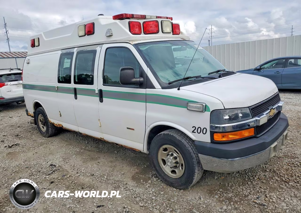 2011 Chevrolet Express G3500 VIN:1GBZGUCL3B1185680 - 4