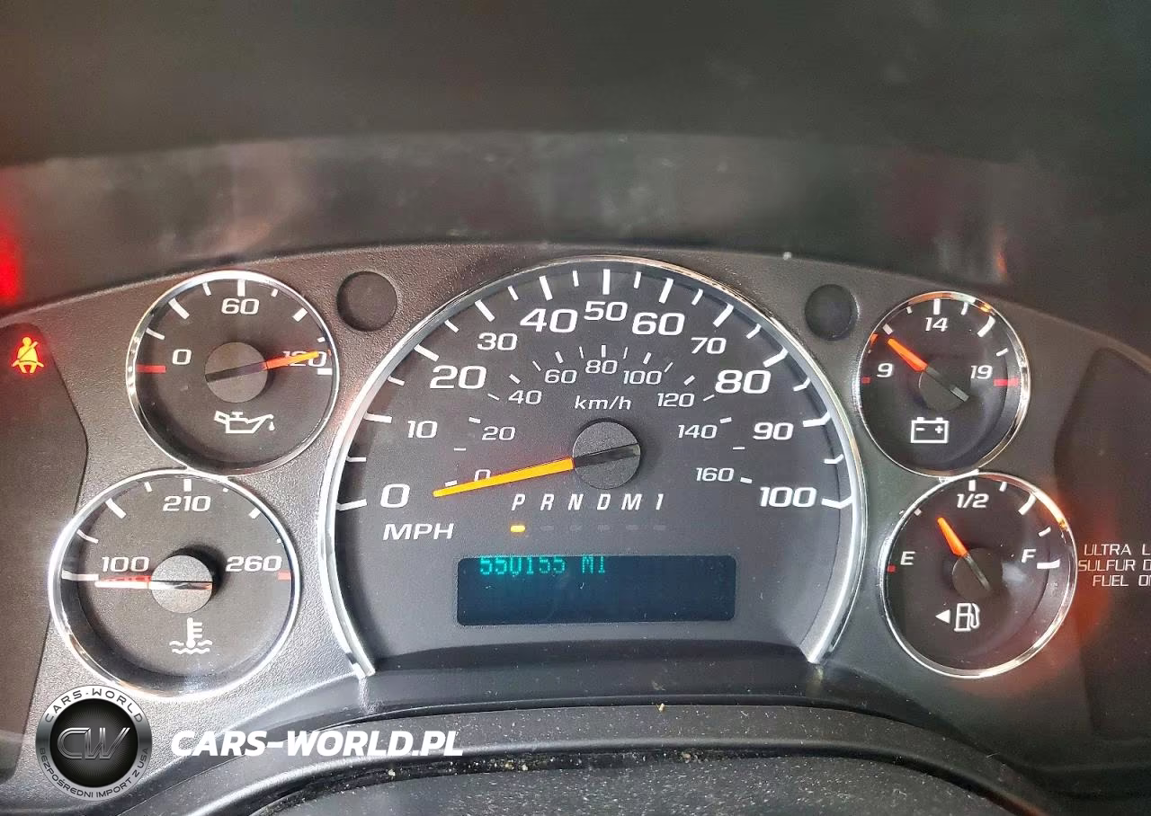 2011 Chevrolet Express G3500 VIN:1GBZGUCL3B1185680 - 9