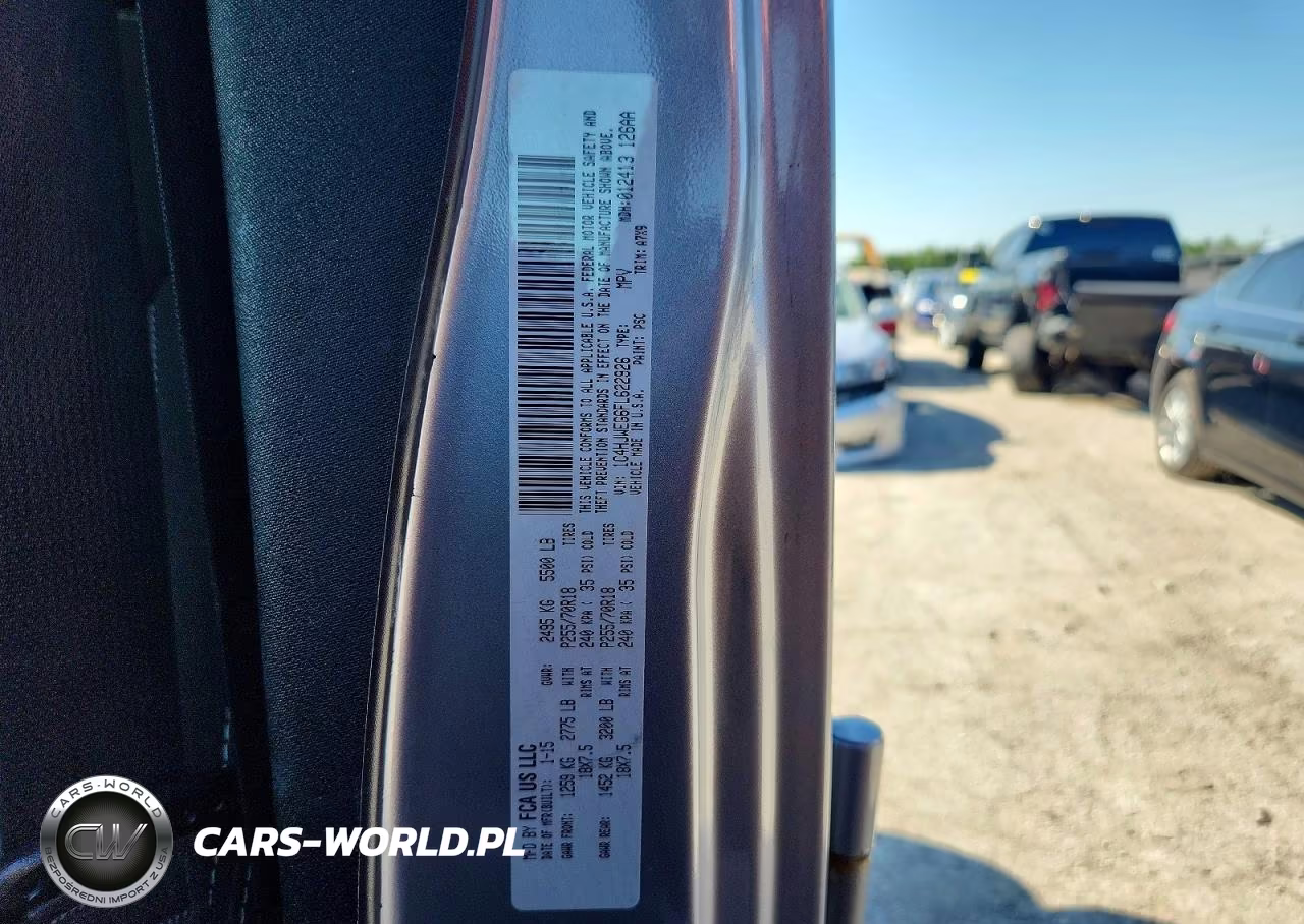 2015 Jeep Wrangler Unlimited Sahara VIN:1C4HJWEG6FL622926 - 12