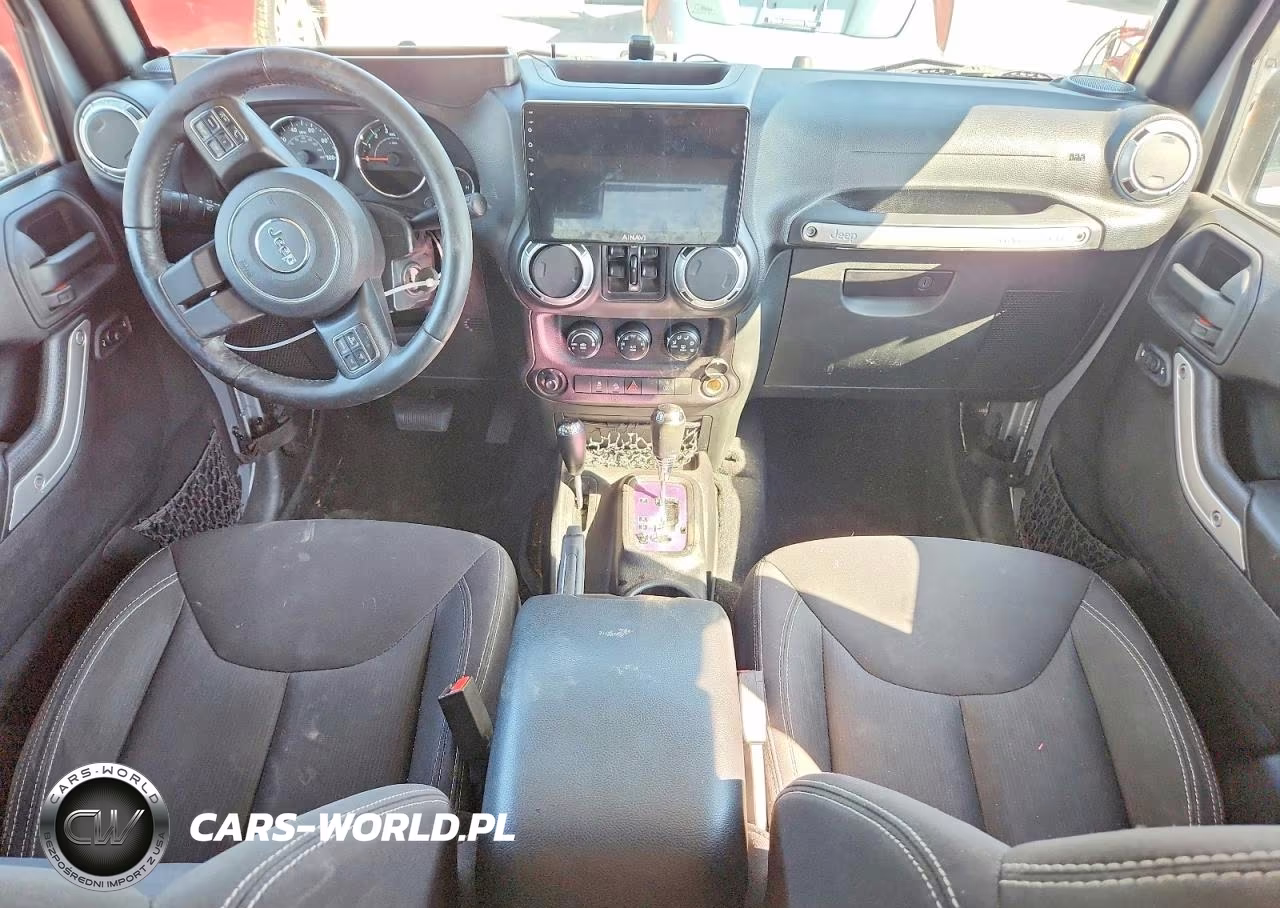 2015 Jeep Wrangler Unlimited Sahara VIN:1C4HJWEG6FL622926 - 8