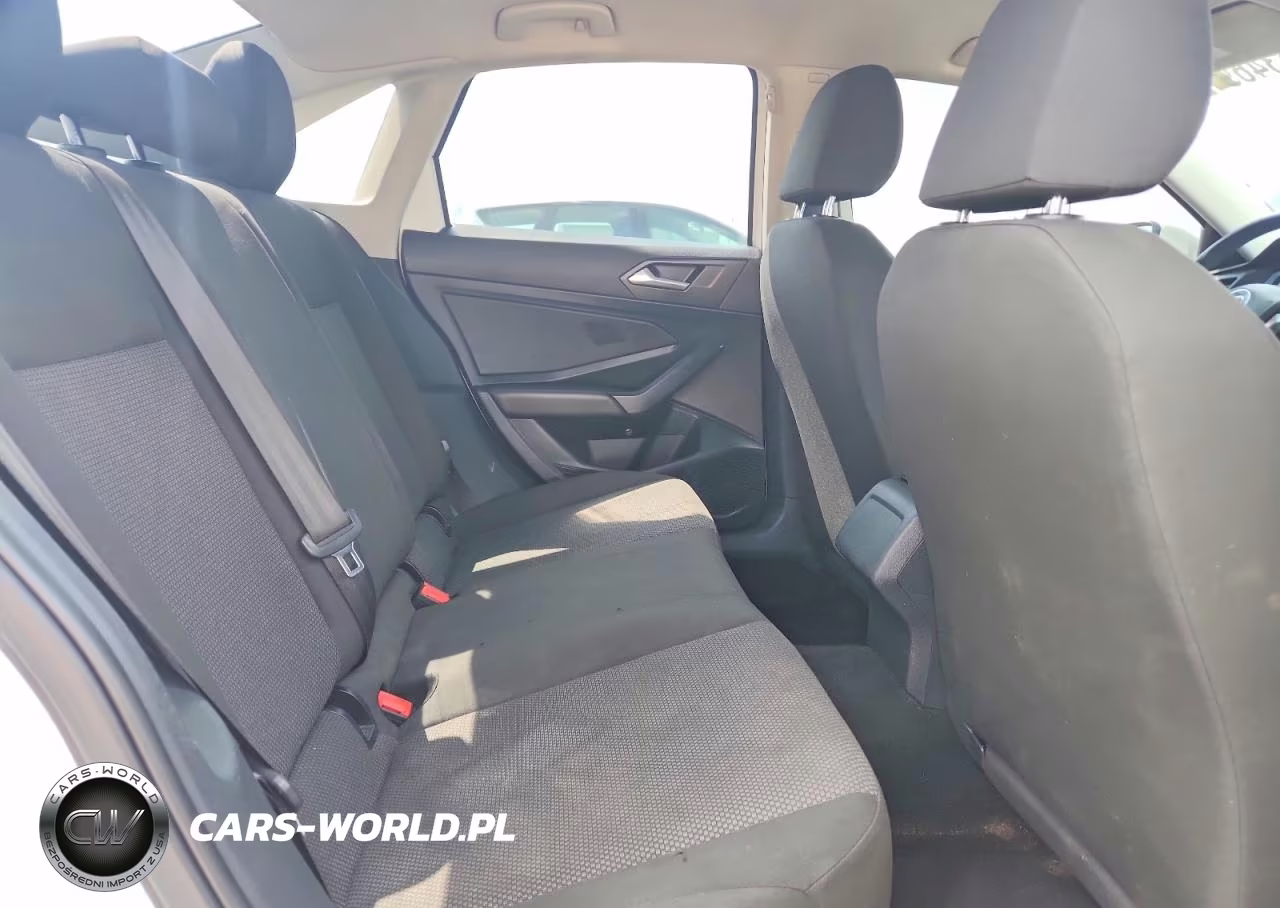 2019 Volkswagen Jetta S VIN:3VWCB7BU5KM166639 - 10