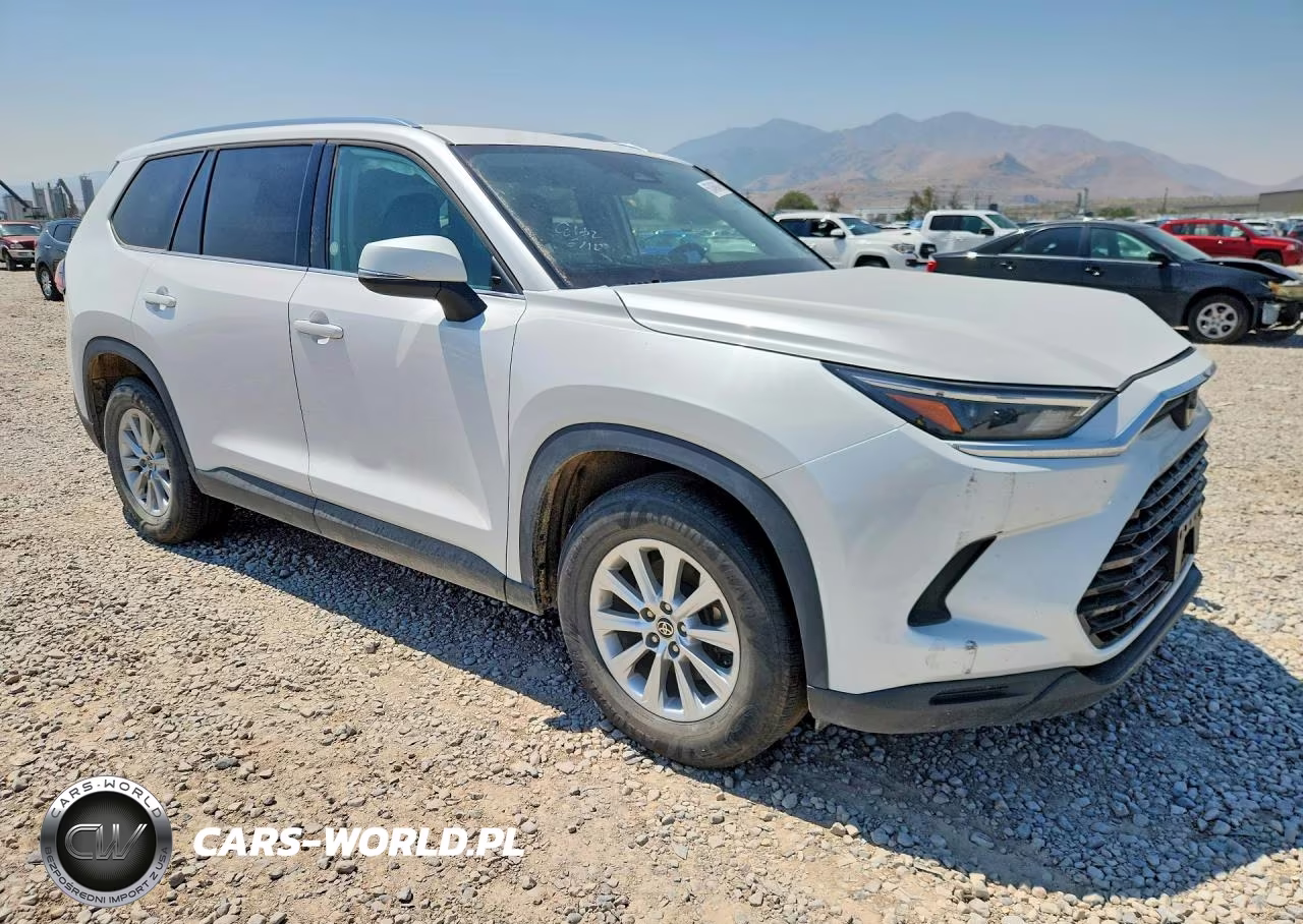2025 Toyota Grand Highlander Xle VIN:5TDAAAB54SS095601 - 4