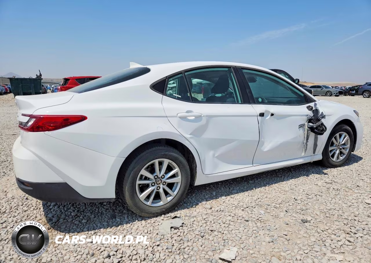 2025 Toyota Camry Le VIN:4T1DAACK6SU578581 - 3
