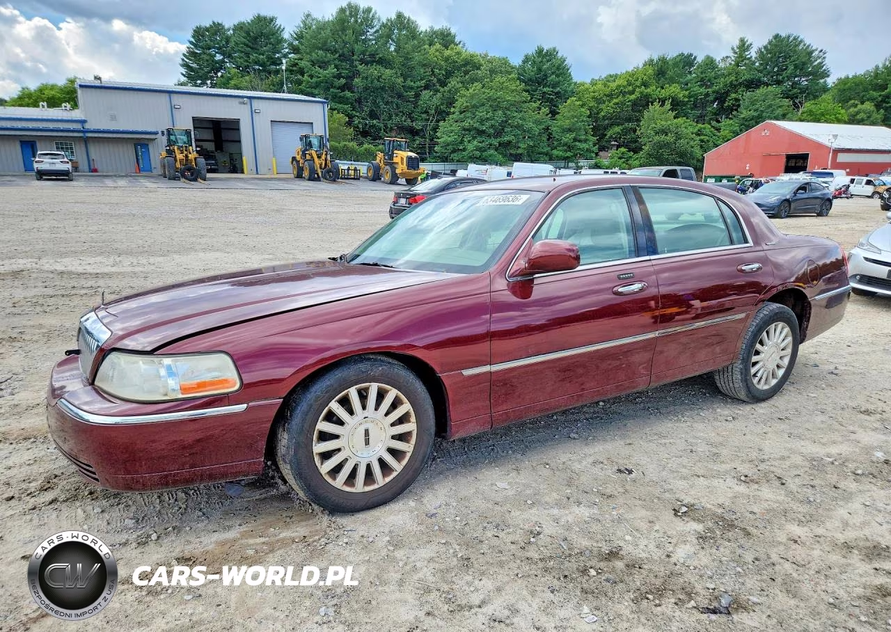 2004 Lincoln Town Car Executive – zdjęcie 1 z 12