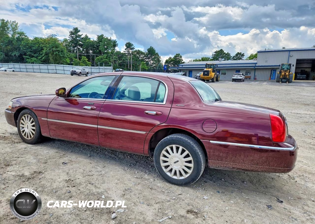 2004 Lincoln Town Car Executive VIN:1LNHM81W24Y631473 - 2