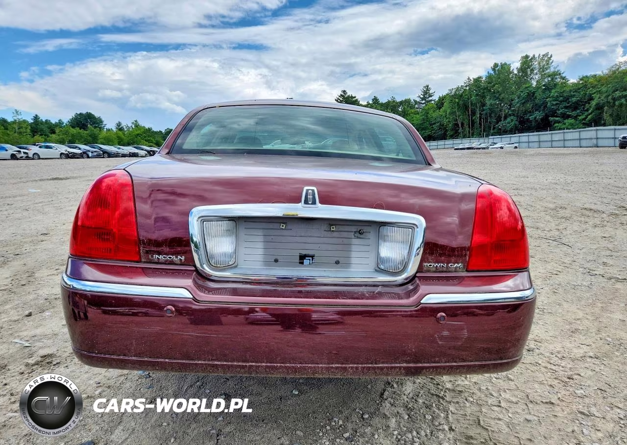 2004 Lincoln Town Car Executive VIN:1LNHM81W24Y631473 - 6