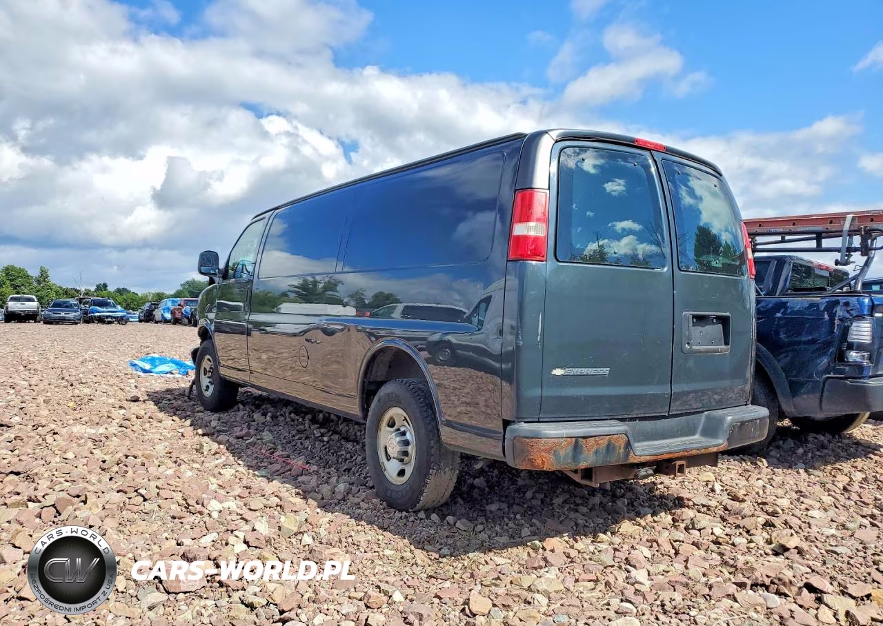 2017 Chevrolet Express G3500 VIN:1GCZGHFG6H1130070 - 2