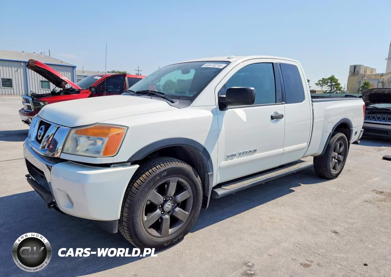 2015 Nissan Titan Sv