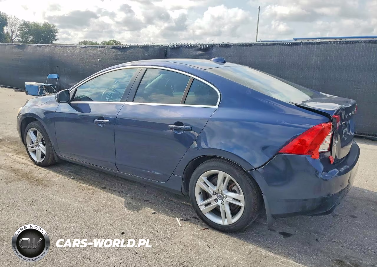 2015 Volvo S60 Premier VIN:YV140MFK7F2355272 - 2