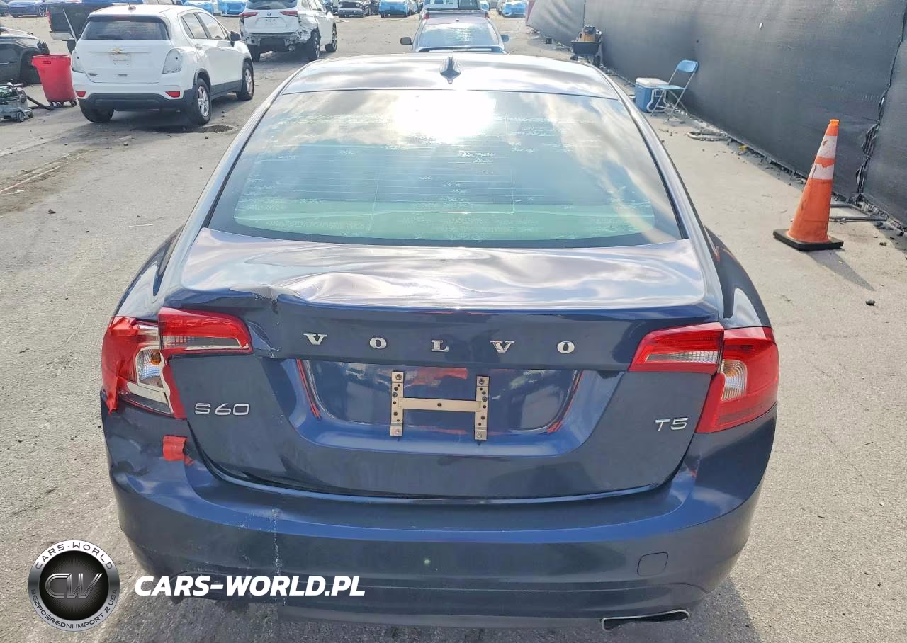 2015 Volvo S60 Premier VIN:YV140MFK7F2355272 - 6