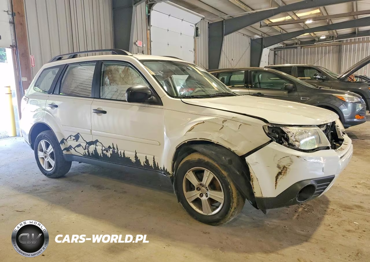 2011 Subaru Forester 2.5X VIN:JF2SHABC5BH715330 - 4