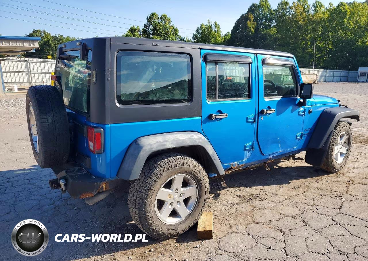 2015 Jeep Wrangler Unlimited Sport VIN:1C4BJWKG9FL533605 - 3