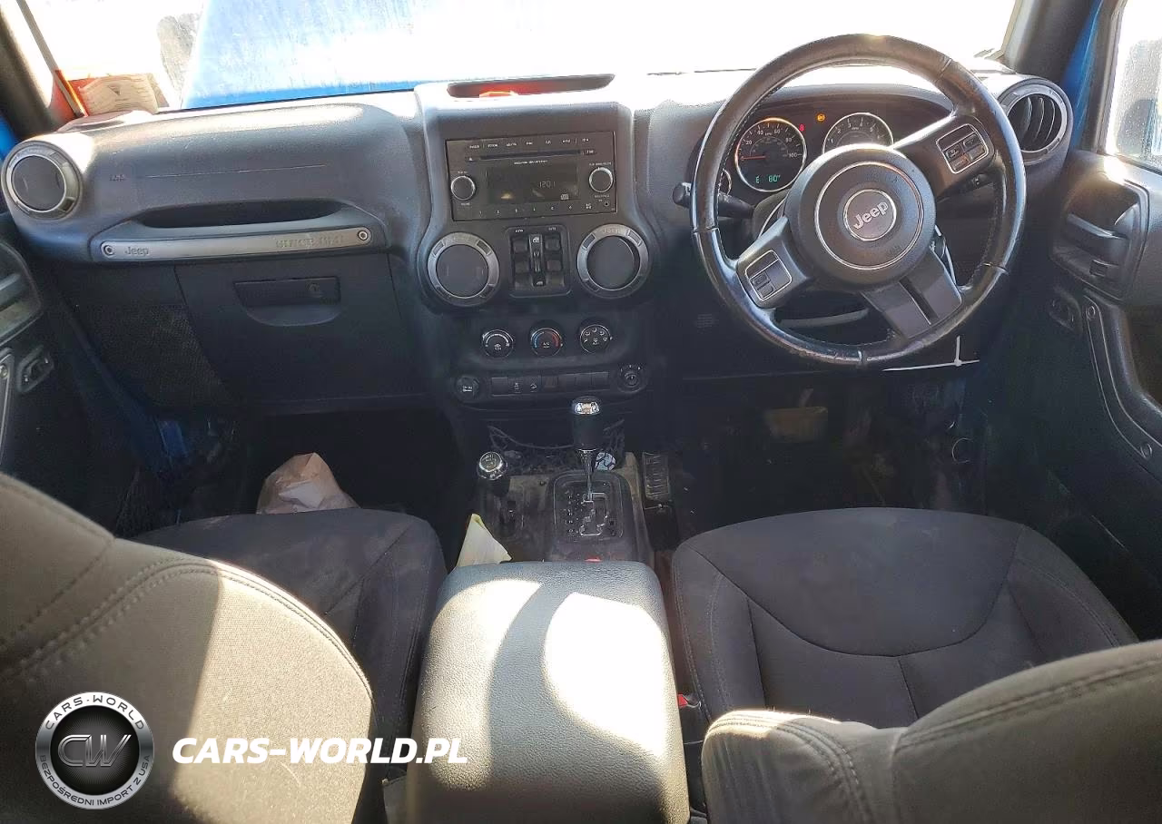 2015 Jeep Wrangler Unlimited Sport VIN:1C4BJWKG9FL533605 - 8