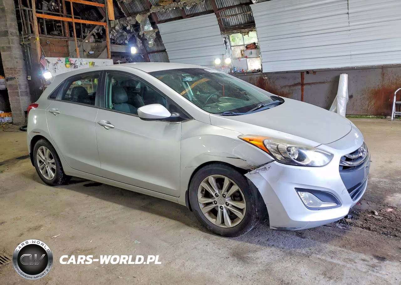 2013 Hyundai Elantra Gt Base VIN:KMHD35LEXDU034034 - 4