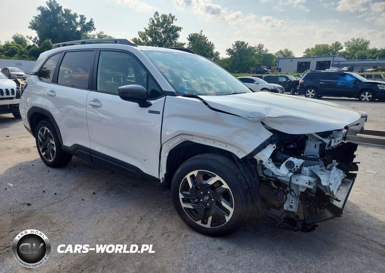 2025 Subaru Forester Premium VIN:JF2SLSED3SH409624 - 4