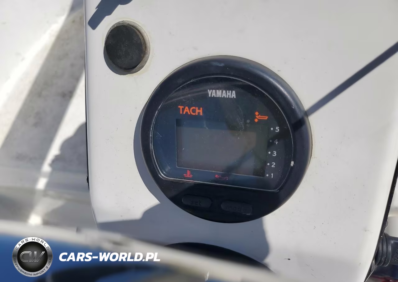 2004 Yamaha Boat VIN:MACM0282A404 - 8